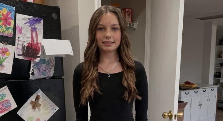 14 year old teenager passed away after putting lamp on her